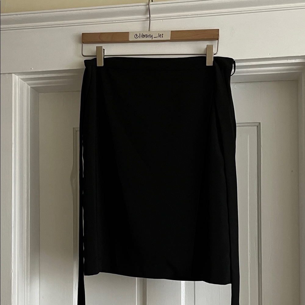 Noir Women’s Wrap Skirt, Black Size M, with belt loops and pockets